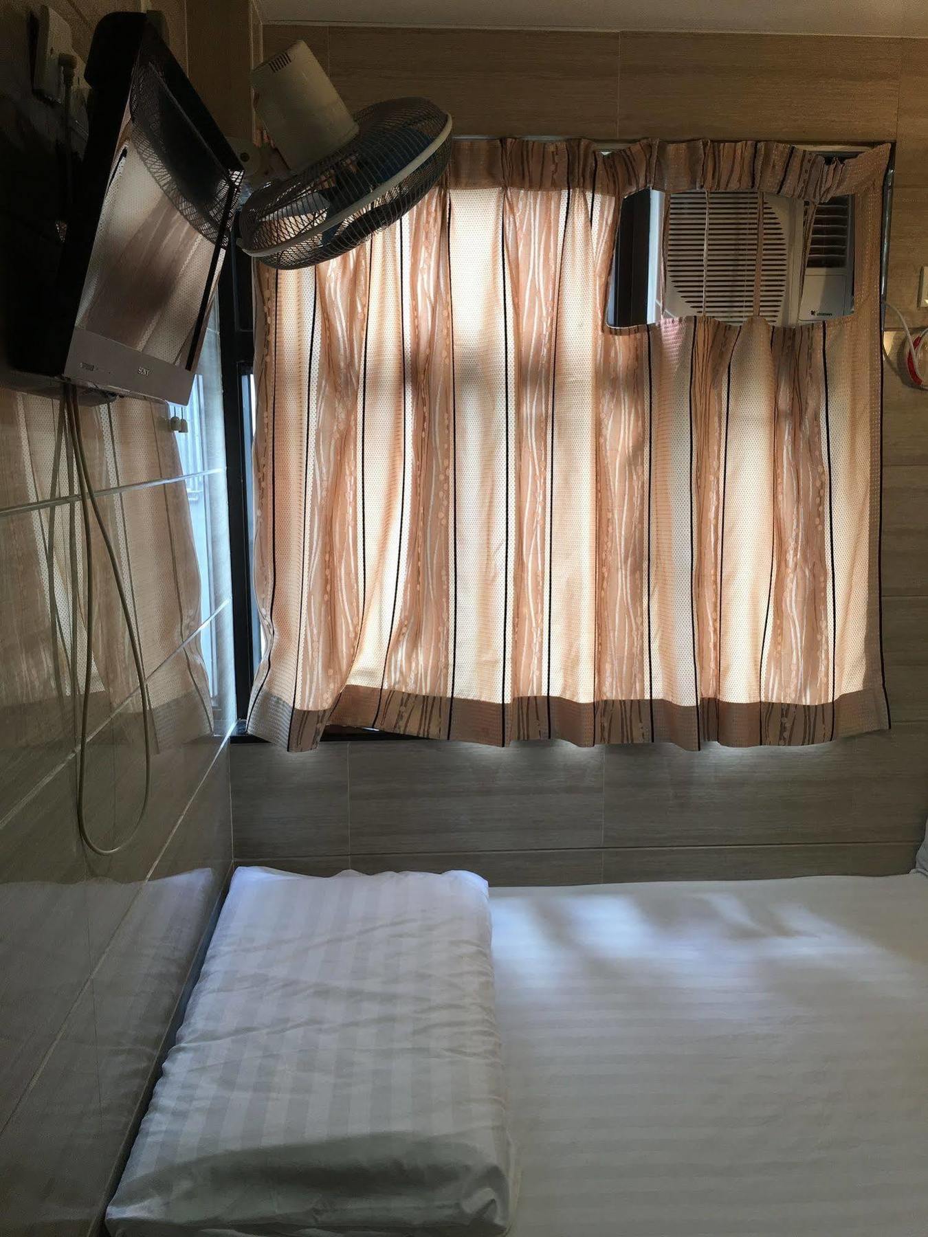 エベレスト ベース キャンプ ホステル 香港 エクステリア 写真