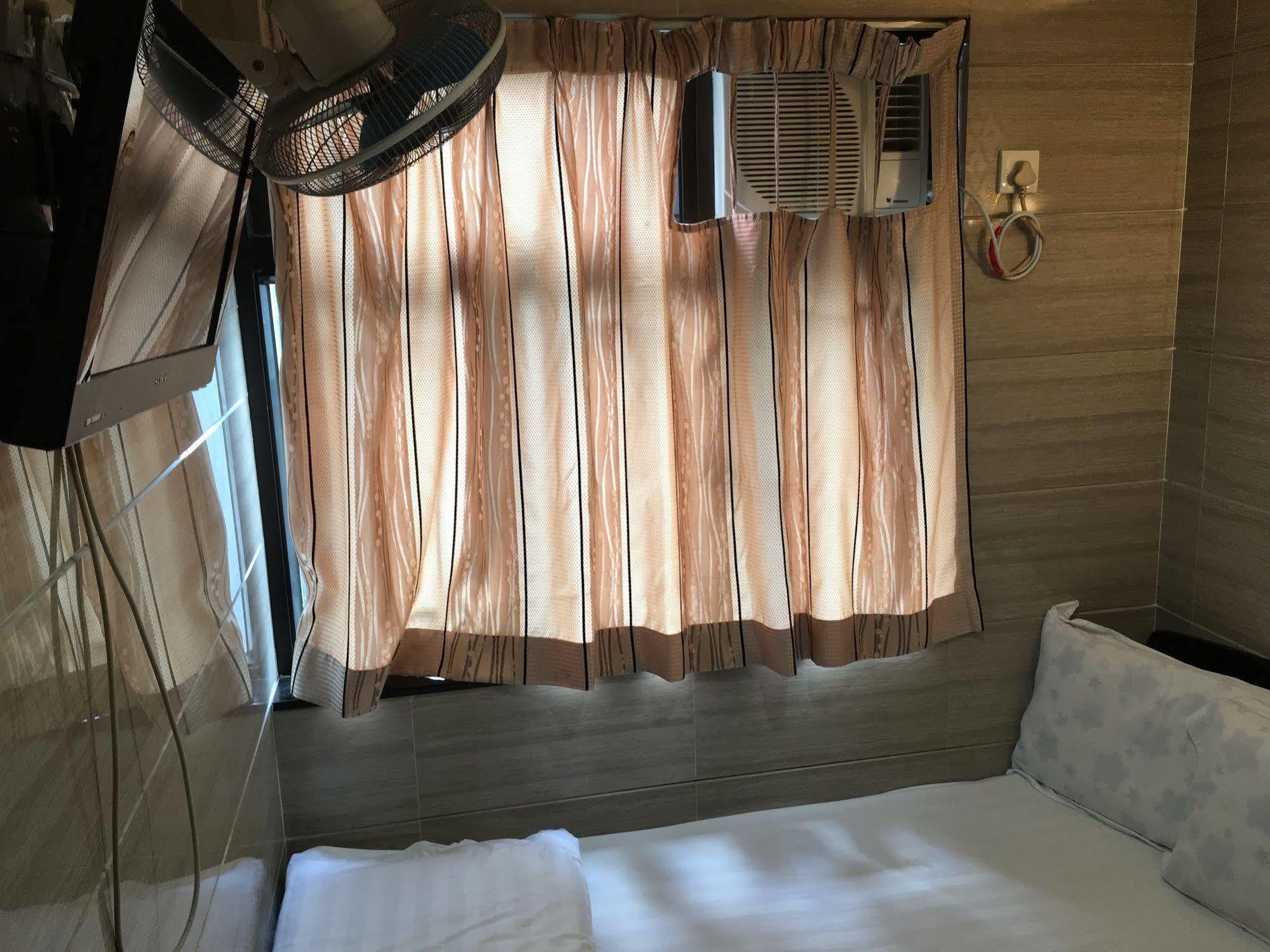 エベレスト ベース キャンプ ホステル 香港 エクステリア 写真